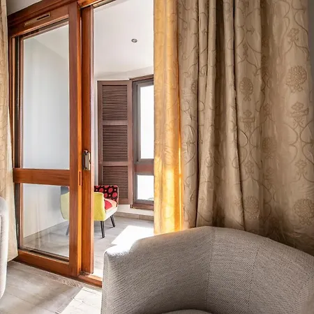 Front De Hyper Centre *