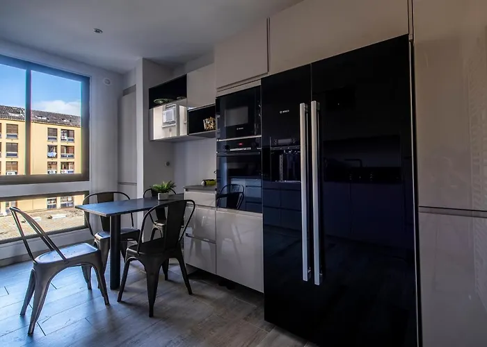 Front De Hyper Centre