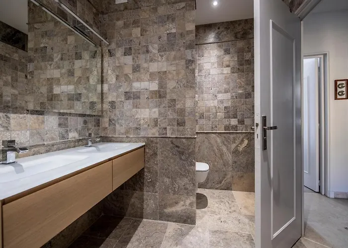 Front De Hyper Centre 아파트