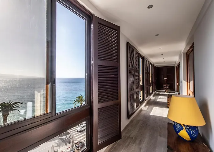 Front De Hyper Centre 아파트 아작시오