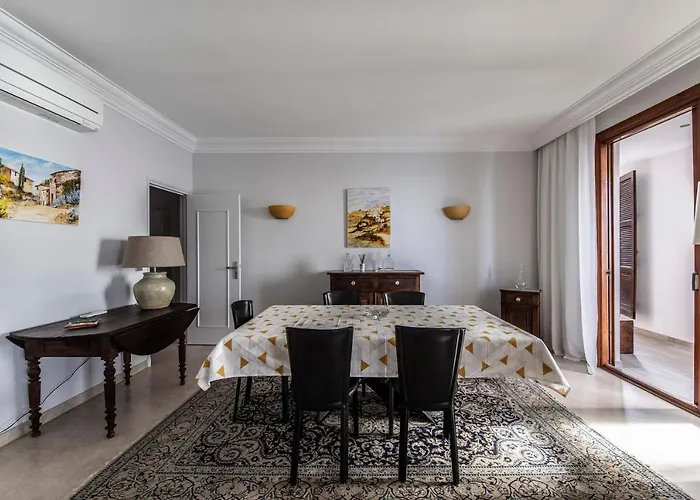 아파트 Front De Hyper Centre 아작시오